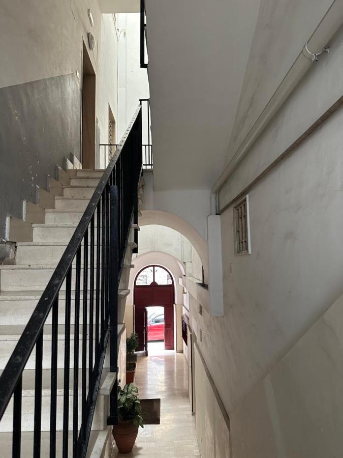 3F Apartment バーリ エクステリア 写真