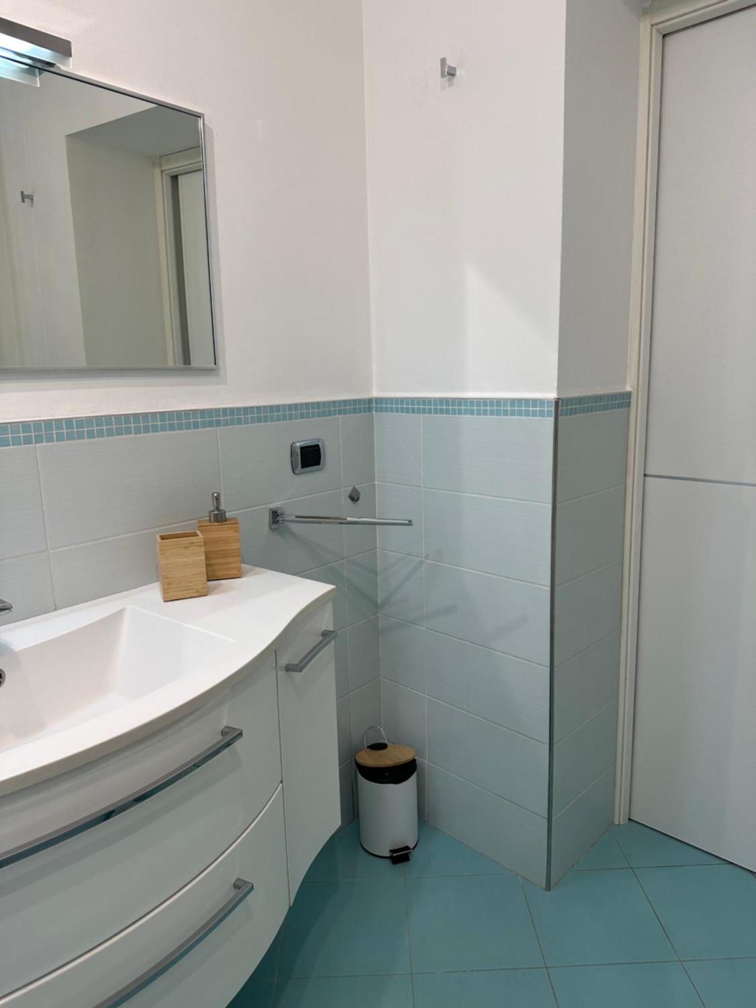 3F Apartment バーリ エクステリア 写真